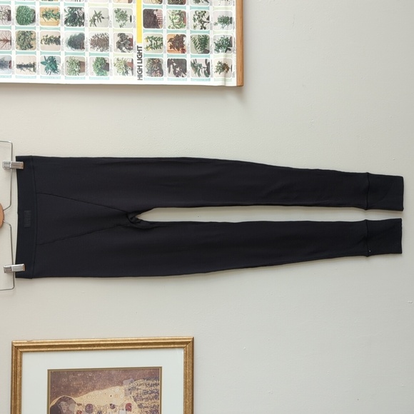 Skims Black Cotton Rib Leggings, NWT, size small - Picture 3 of 7